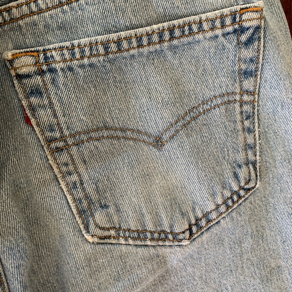 Vintage Levi’s 501’s - Picture 8 of 11